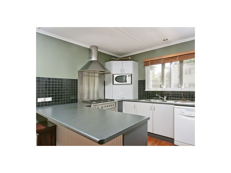 37. Latimer St, Holland Park QLD 4121