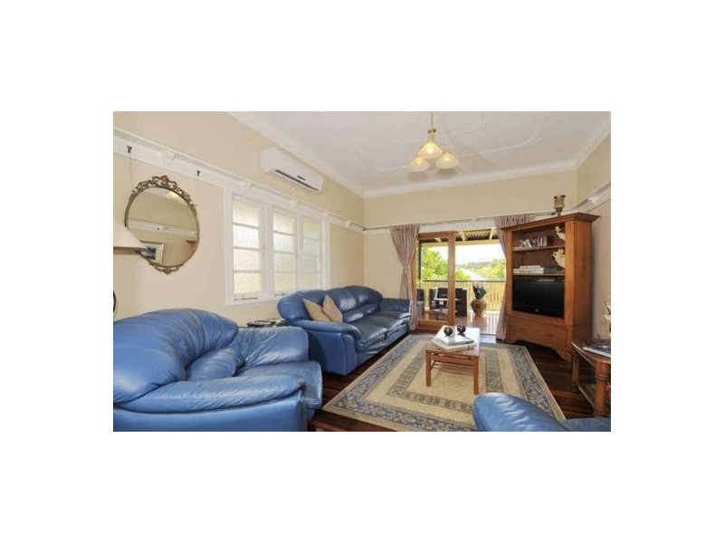 40 Nicklin Street, Coorparoo QLD 4151