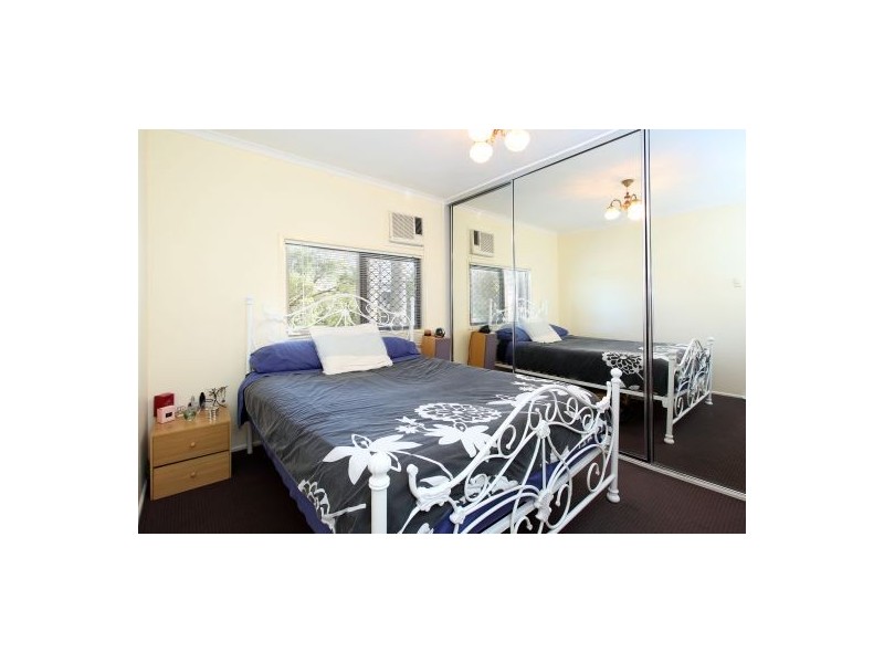 104 Leicester Street, Coorparoo QLD 4151