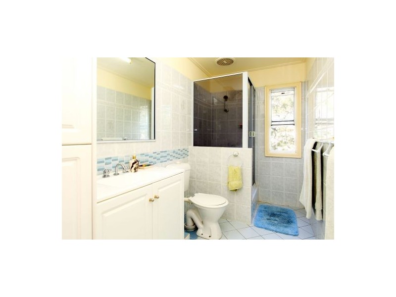 104 Leicester Street, Coorparoo QLD 4151