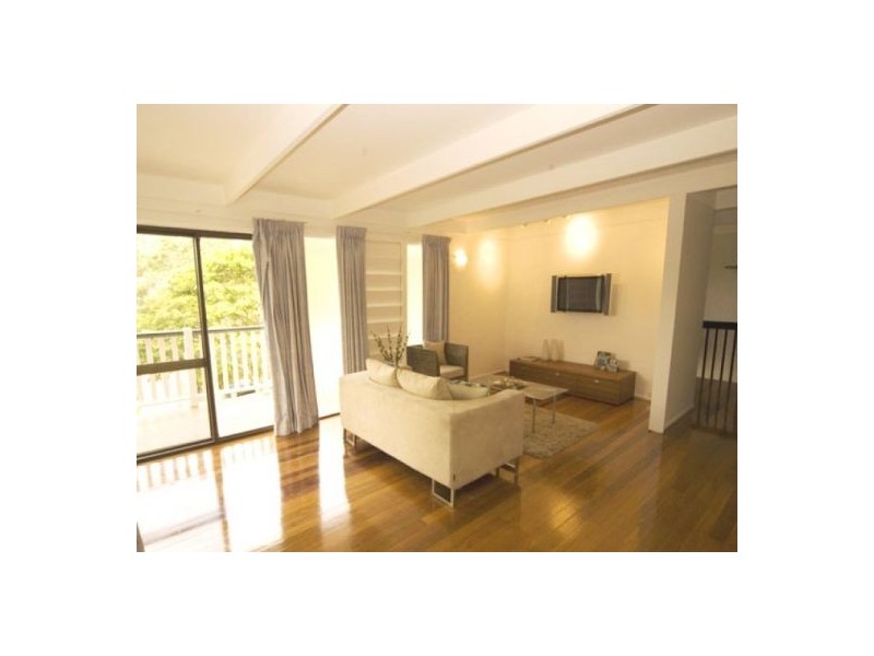 23  Flynn St, Holland Park West QLD 4121