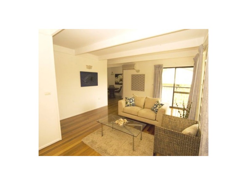 23  Flynn St, Holland Park West QLD 4121