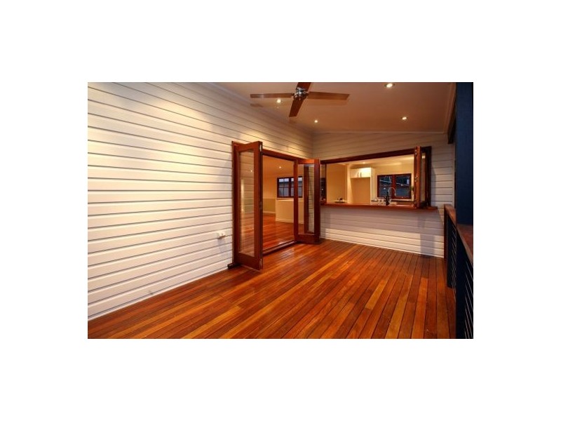 18.. Drummond, Greenslopes QLD 4120