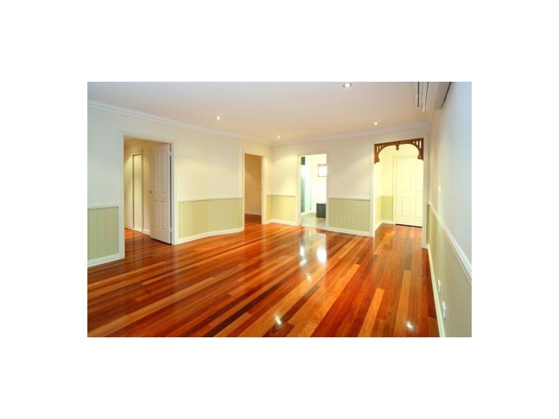 18.. Drummond, Greenslopes QLD 4120