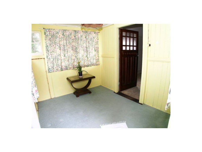 40. Lockyer Street, Camp Hill QLD 4152