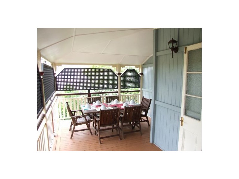 72 Birdwood Road, Holland Park West QLD 4121