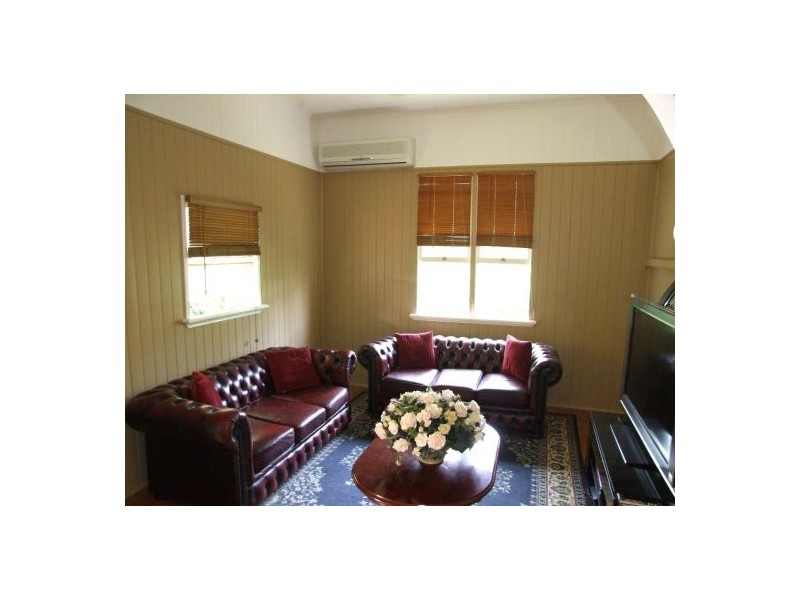 72 Birdwood Road, Holland Park West QLD 4121