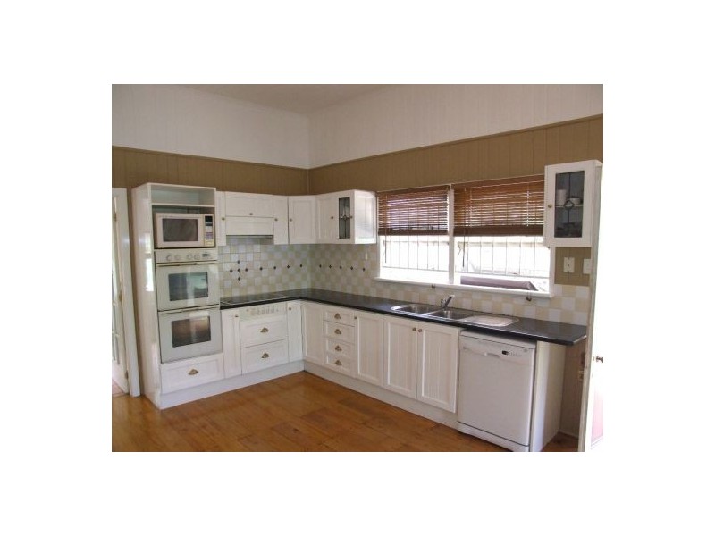 72 Birdwood Road, Holland Park West QLD 4121