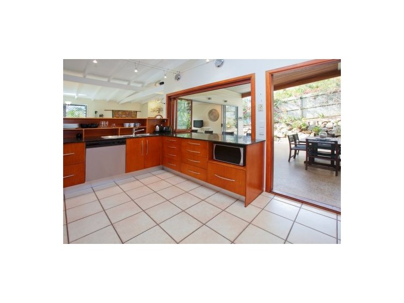 26  Gardenvale St, Holland Park West QLD 4121