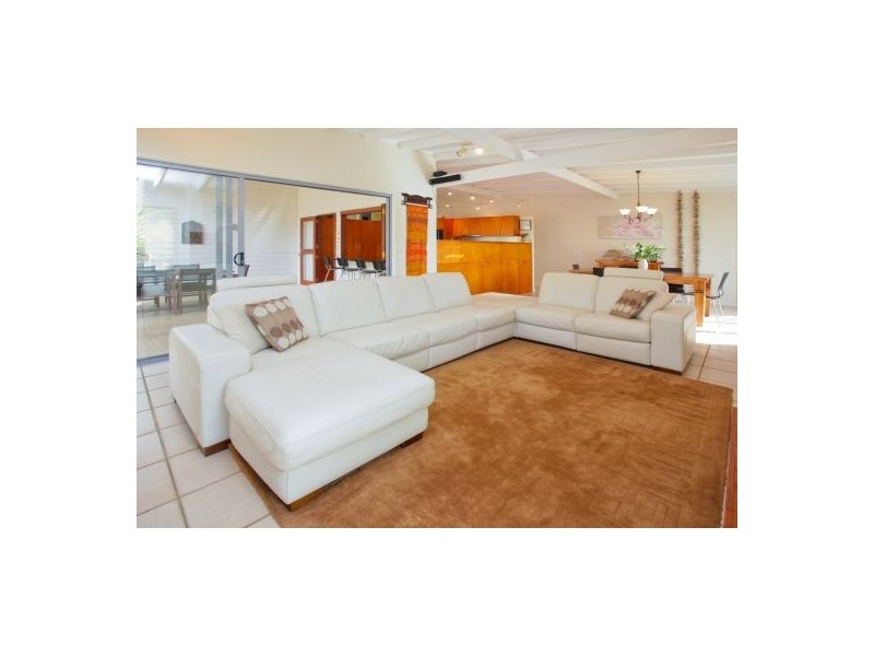 26  Gardenvale St, Holland Park West QLD 4121