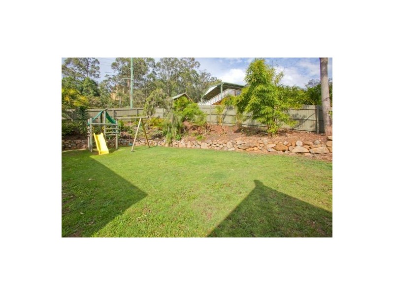 26  Gardenvale St, Holland Park West QLD 4121