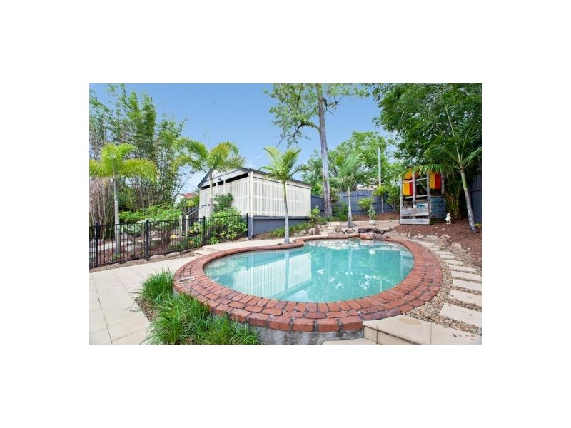 38 Rialto Street, Coorparoo QLD 4151