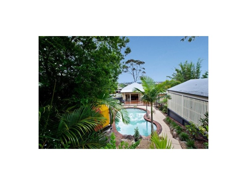 38 Rialto Street, Coorparoo QLD 4151