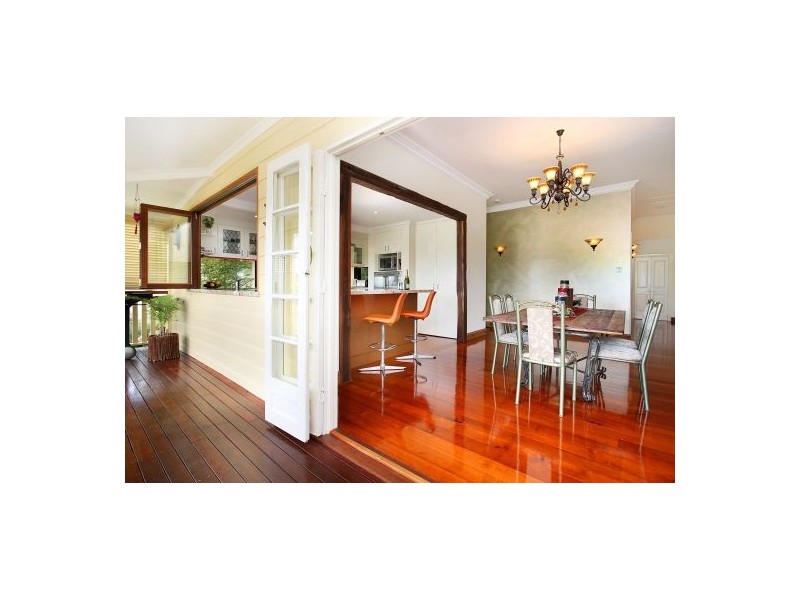 70 Nicholson Street, Greenslopes QLD 4120