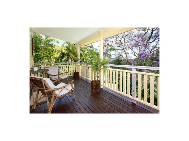 70 Nicholson Street, Greenslopes QLD 4120