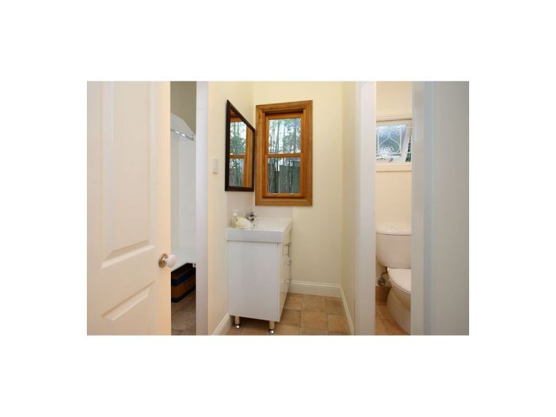 70 Nicholson Street, Greenslopes QLD 4120