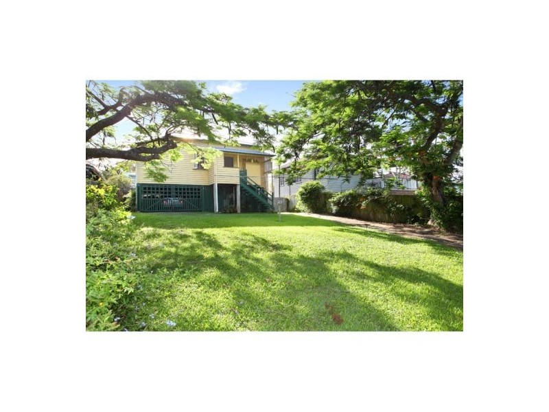36 Wylie Avenue, Coorparoo QLD 4151