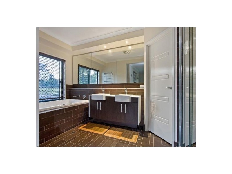 154 Spinebill Drive, Greenbank QLD 4124