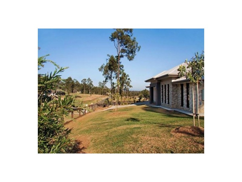 154 Spinebill Drive, Greenbank QLD 4124