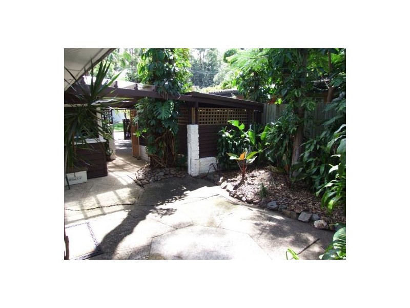 56 Moordale Street, Chapel Hill QLD 4069