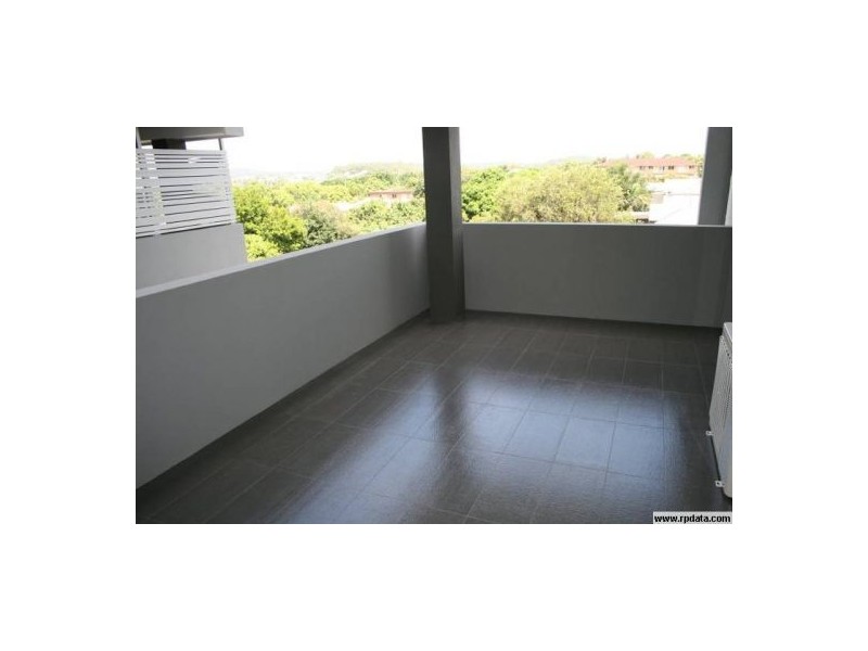 3/28 Carl Street, Woolloongabba QLD 4102