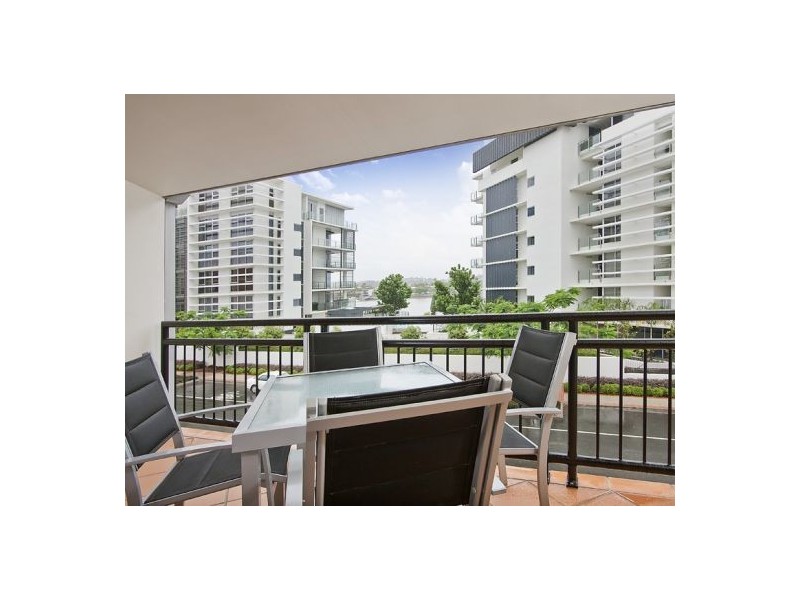 5/2 Macquarie St, Teneriffe QLD 4005