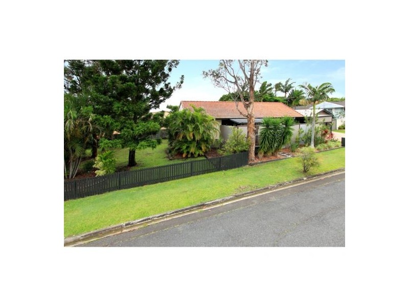 35 Merle Street, Carina QLD 4152