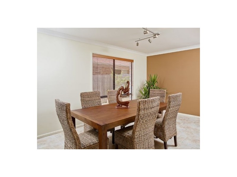 15 Puccini Pl, Mackenzie QLD 4156
