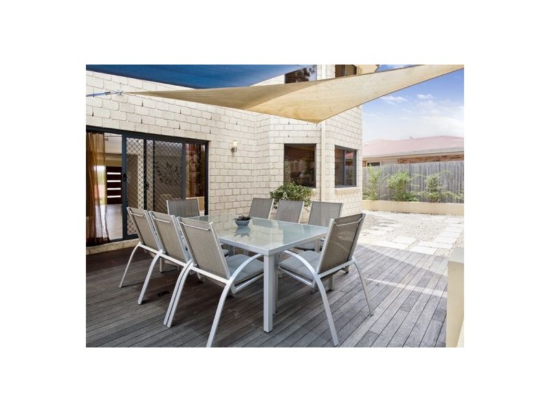 15 Puccini Pl, Mackenzie QLD 4156