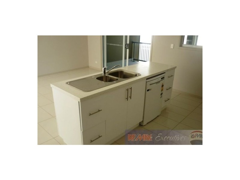 10/108 Nicholson Street, Greenslopes QLD 4120