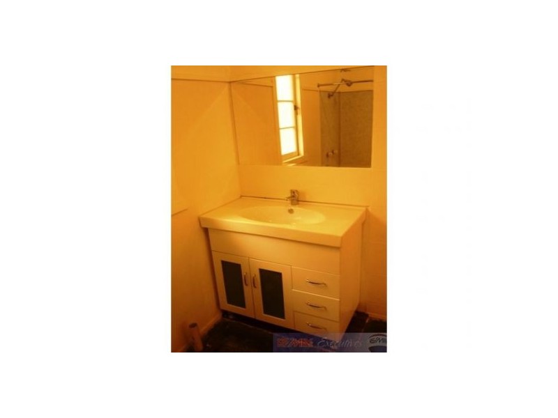 40 Darnley Street, Rocklea QLD 4106