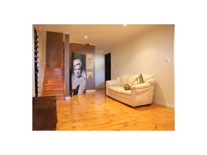 97 Rawlins Street, Kangaroo Point QLD 4169