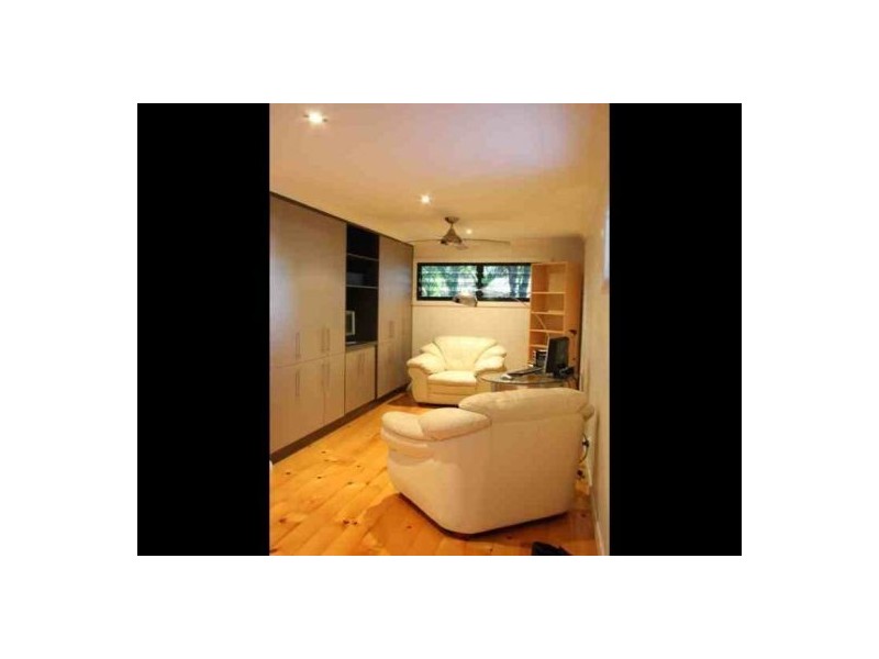 97 Rawlins Street, Kangaroo Point QLD 4169