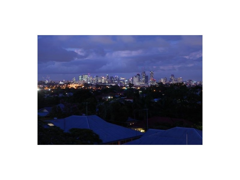 29 Nicholson Street, Greenslopes QLD 4120