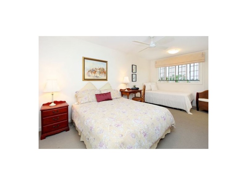 29 Nicholson Street, Greenslopes QLD 4120