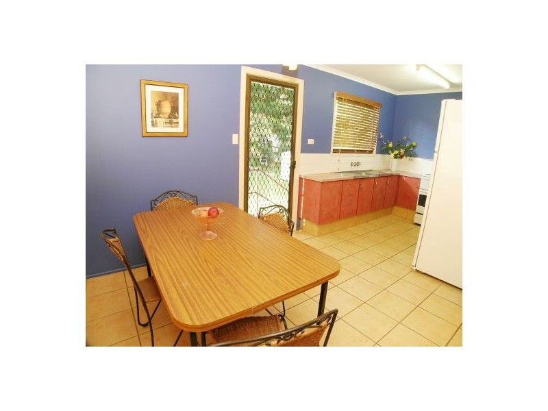 8. Raelene Terrace, Springwood QLD 4127