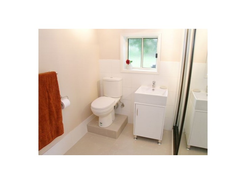 8. Raelene Terrace, Springwood QLD 4127