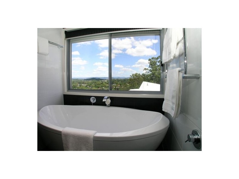 98 Mountain Street, Mount Gravatt QLD 4122