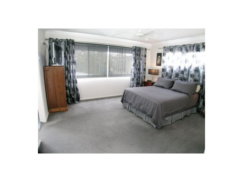 98 Mountain Street, Mount Gravatt QLD 4122