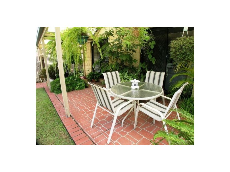 14 Estate Place, Holland Park West QLD 4121