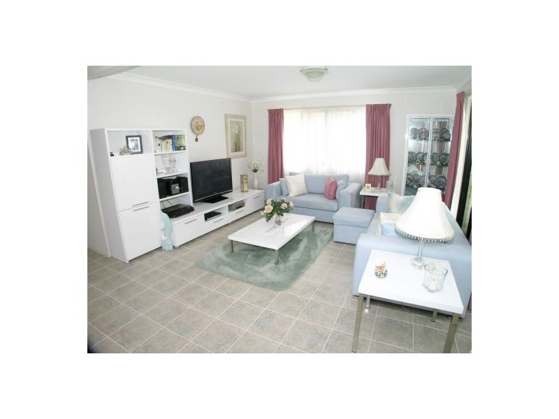 14 Estate Place, Holland Park West QLD 4121