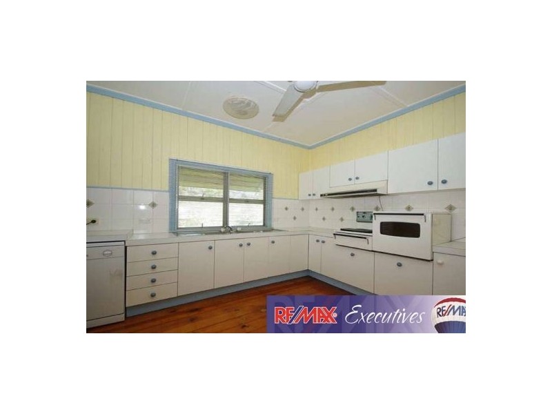 80 Abbotsleigh Street, Holland Park QLD 4121