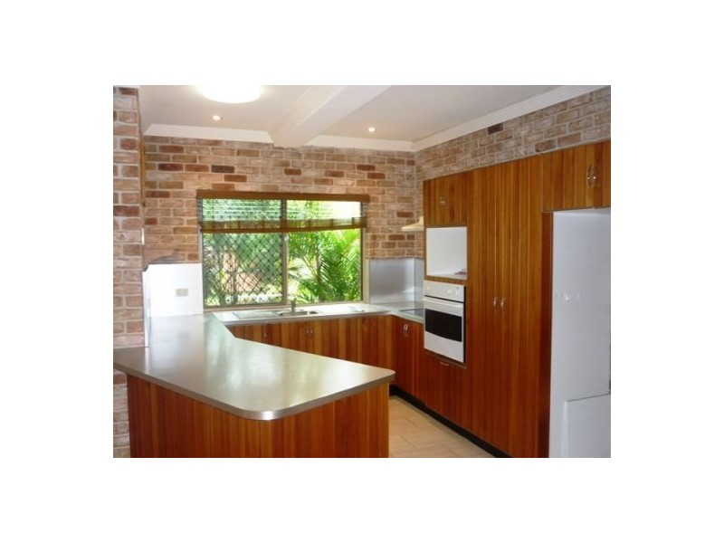 80 Abbotsleigh Street, Holland Park QLD 4121