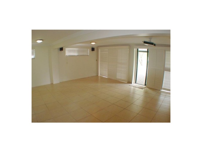 1 OSTEND CT, Cleveland QLD 4163