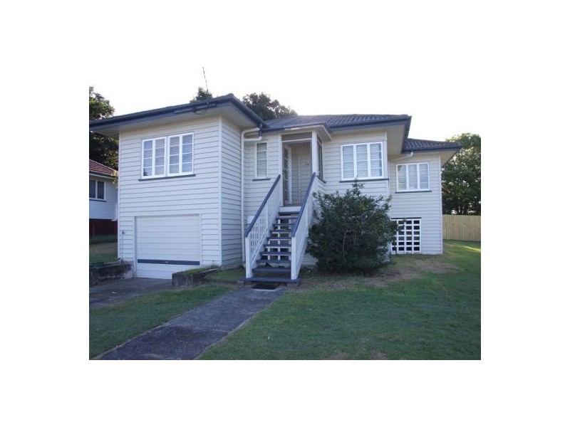 74 Kitchener Street, Wynnum QLD 4178