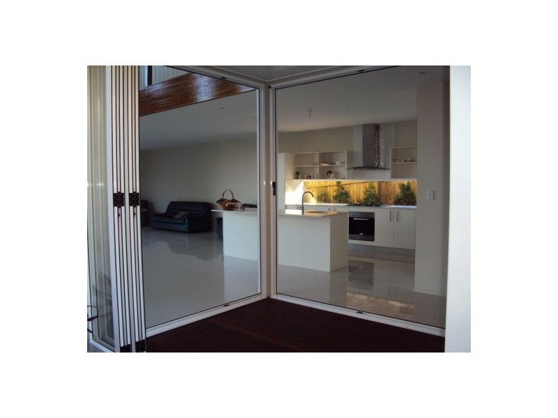 54 Shelley Street, Cannon Hill QLD 4170