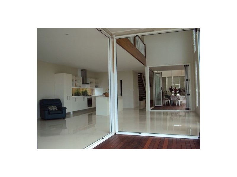 54 Shelley Street, Cannon Hill QLD 4170