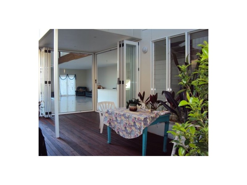 54 Shelley Street, Cannon Hill QLD 4170