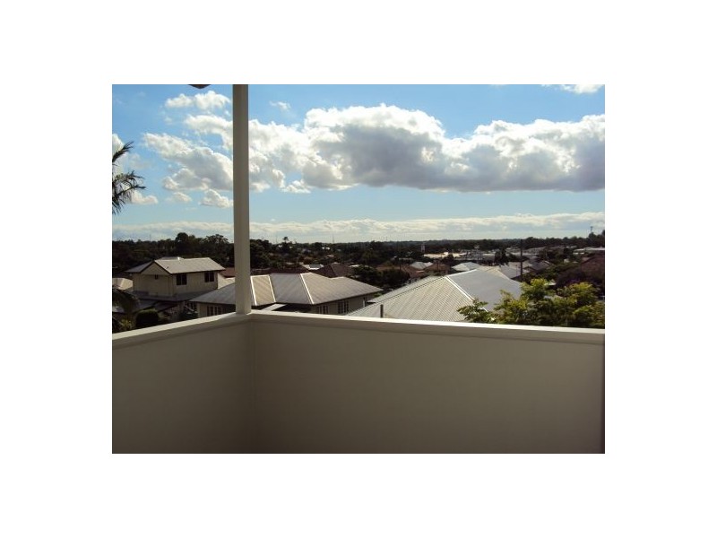 54 Shelley Street, Cannon Hill QLD 4170