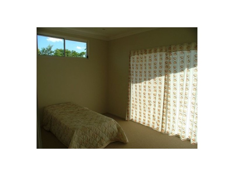 54 Shelley Street, Cannon Hill QLD 4170